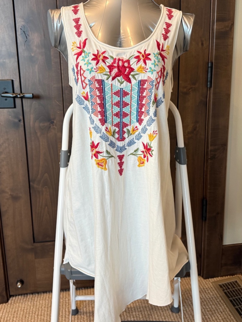 JOHNNY WAS EMBROIDERED TUNIC TOP. SIZE S